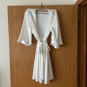 Elegant White Women's Robe
